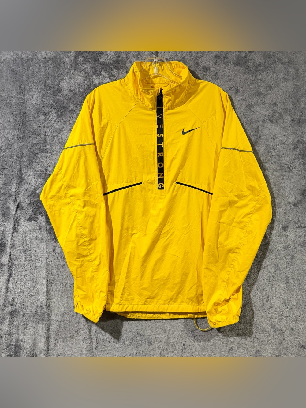 Nike Livestrong 1/2 Zip Windbreaker Jacket Dry [413906-703] Men’s Size Small